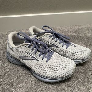 Brand new Brooks Revel 3 shoes